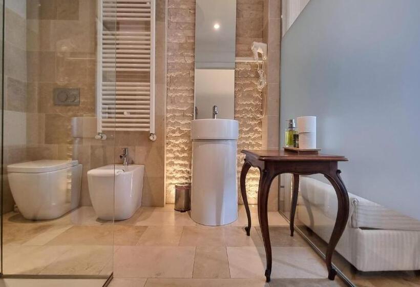 اتاق لوکس سه تخته, Le Saline Luxury Guest House