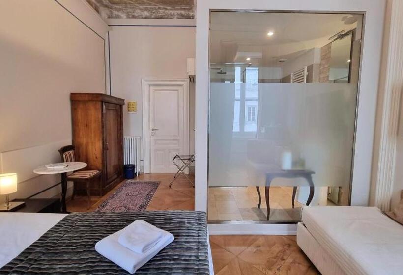 اتاق لوکس سه تخته, Le Saline Luxury Guest House