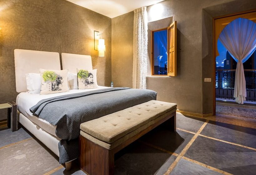 اتاق لوکس, Riad Houma