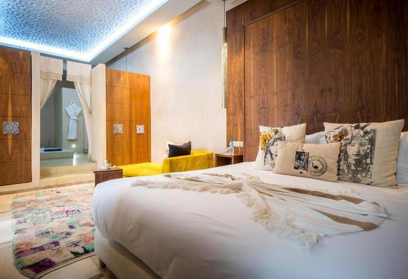 سوییت, Riad Houma