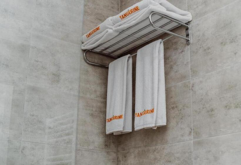 اتاق لوکس سه تخته, Aparthotel Tangerine