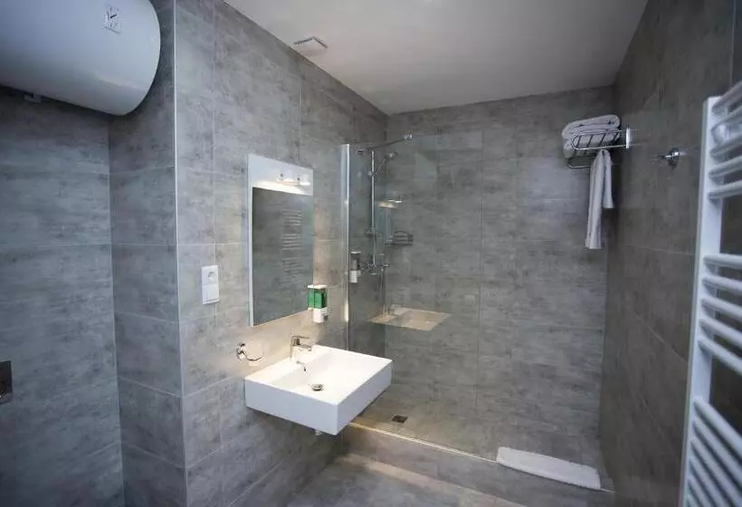 سوییت خانوادگی, Aparthotel Tangerine