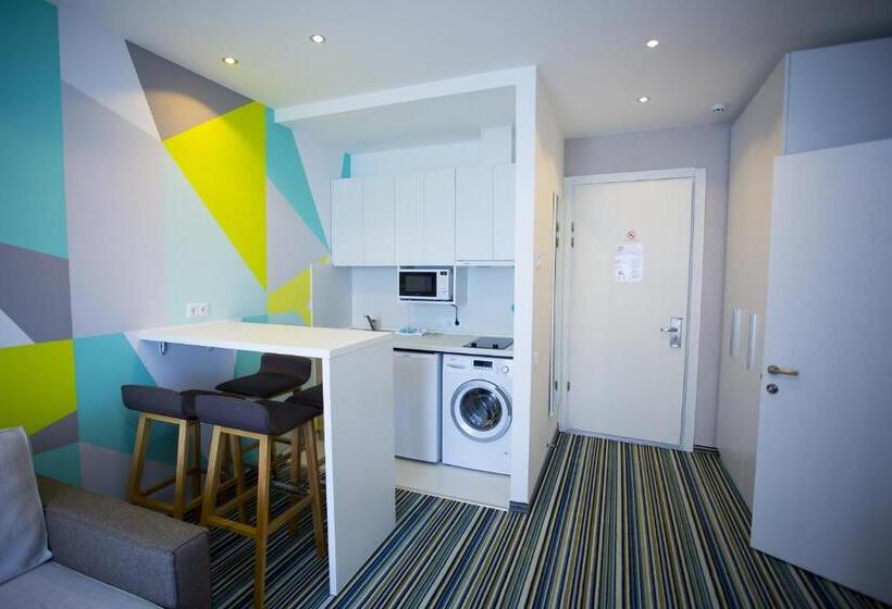 سوییت خانوادگی, Aparthotel Tangerine