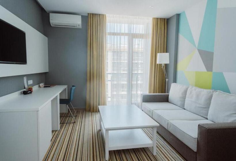 سوییت خانوادگی, Aparthotel Tangerine