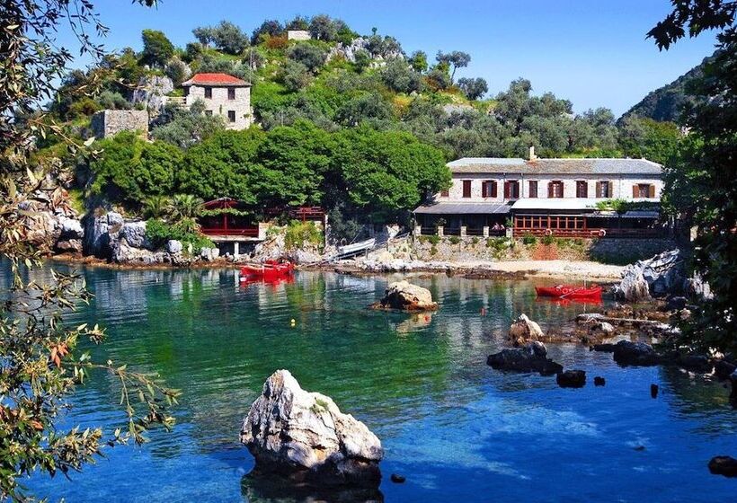 דירת חדר, Archontiko Michael Pelion