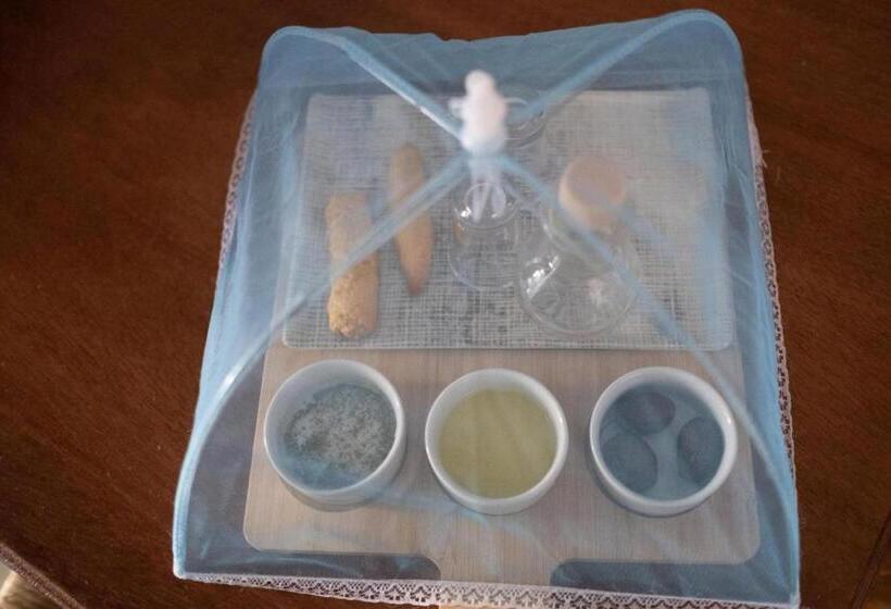 דירת חדר, Archontiko Michael Pelion