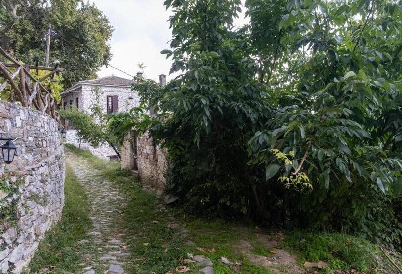 דירת חדר, Archontiko Michael Pelion