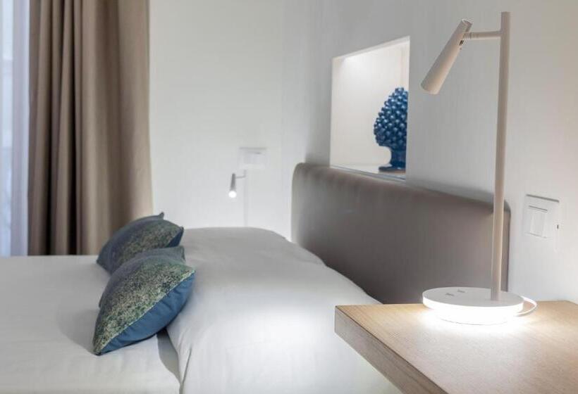带阳台的豪华间, Taormina Town   Guesthouse Sicily