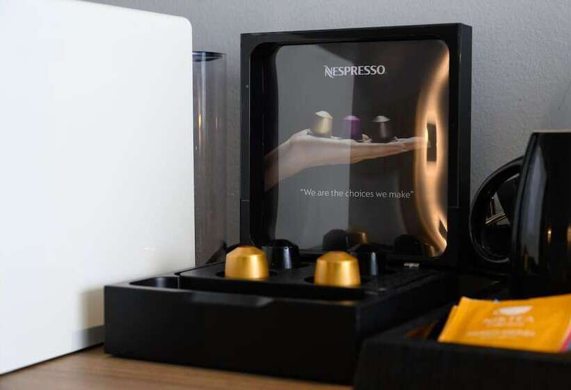 סוויטת ג'וניור נוף לים, Ninos Grand Beach Resort