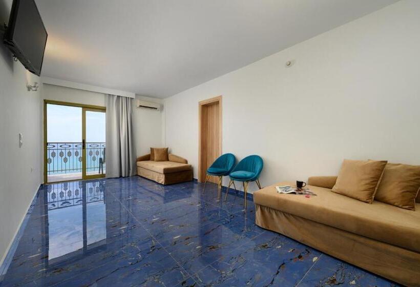 סוויטה נוף לים, Ninos Grand Beach Resort