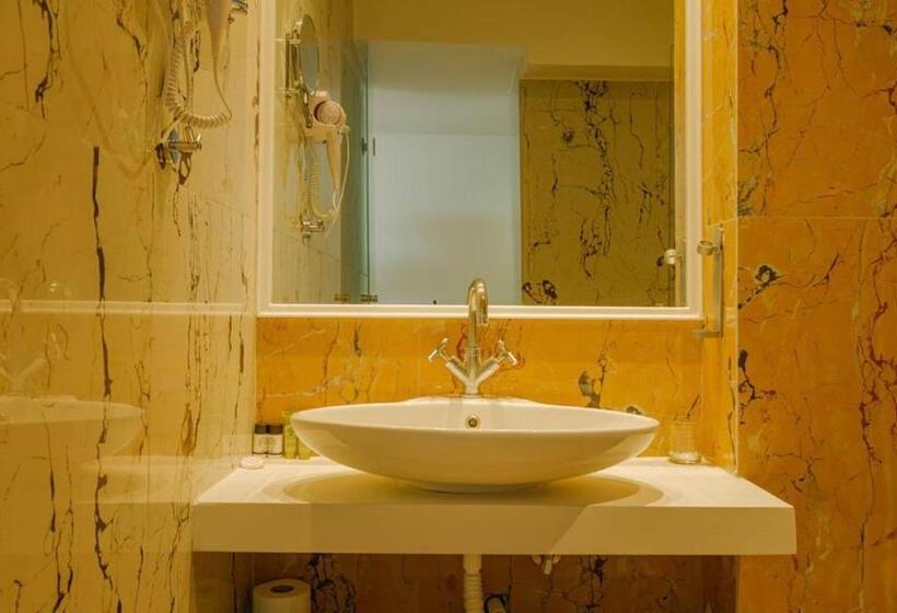 Семейный Номер Superior Вид на Море, Ninos Grand Beach Resort