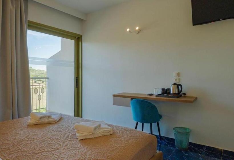 חדר סופריור נוף לגינה, Ninos Grand Beach Resort