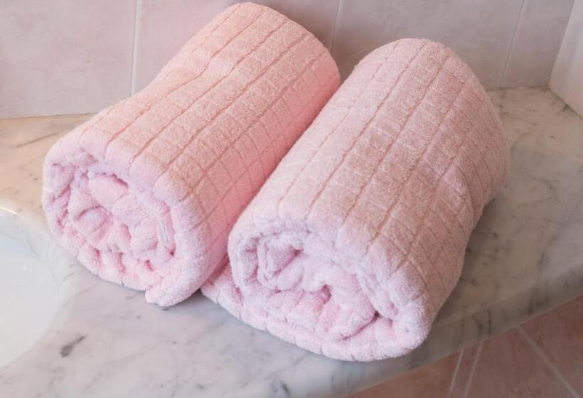 اتاق استاندارد با وان آب گرم, Bed And Breakfast Welcome