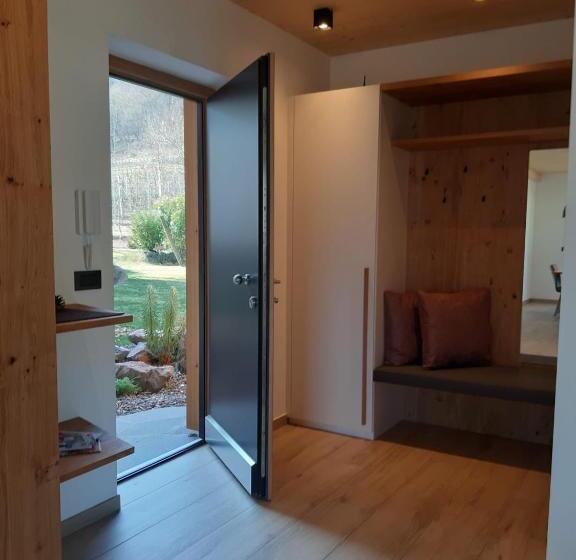 디럭스 스튜디오, Pschoalhof