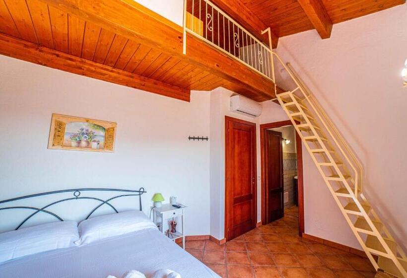 חדר סטנדרט לארבעה, La Mantecata B&b