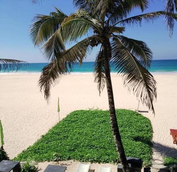 Номер Deluxe, Sea Garden Beach Resort
