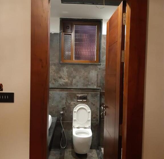 Superior room with lake view, Biranji Aqua Retreat