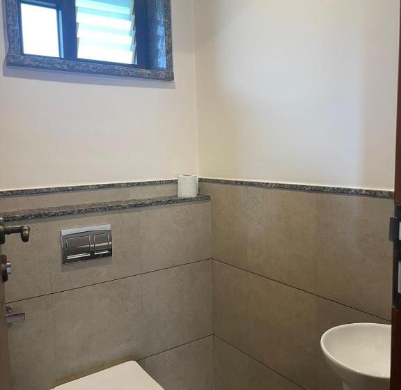 סוויטה עם ג'קוזי, Biranji Aqua Retreat