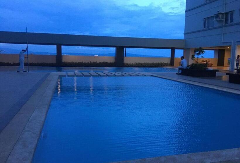 استودیوی لوکس, Condo Near Ateneo And Royal Mandaya