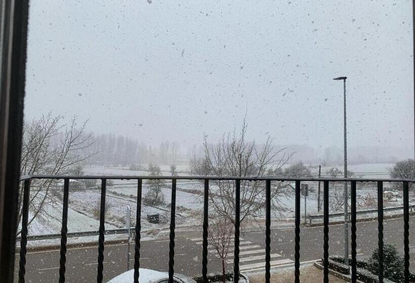 スタンダードルーム, El Cid