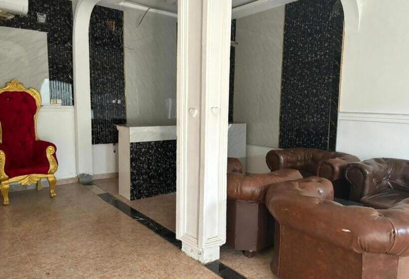 اتاق استاندارد با تخت بزرگ, L Empire