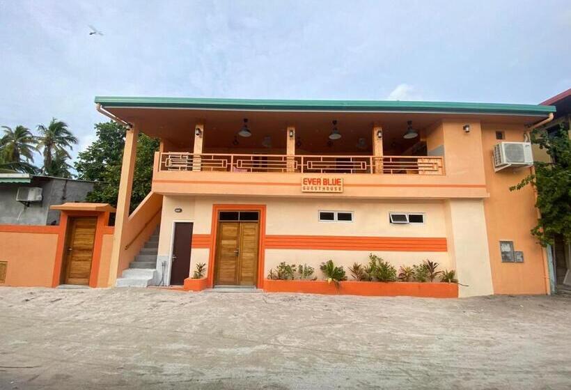 اتاق لوکس سه تخته, Ever Blue Guest House