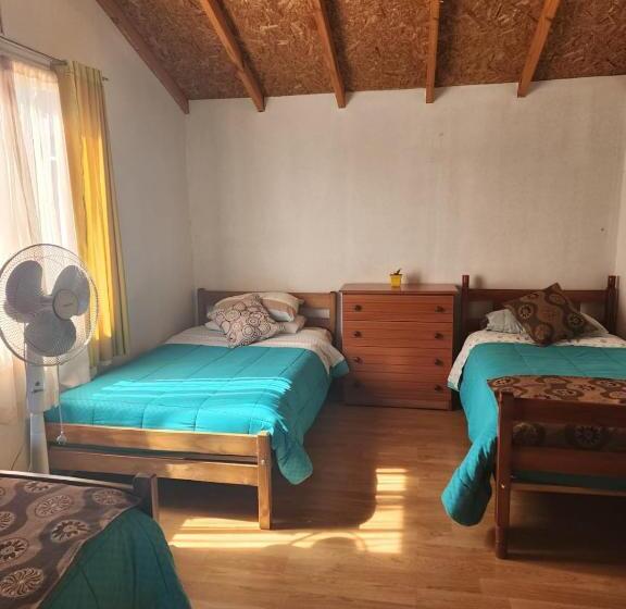 غرفة كلاسيكية ثلاثية, Hospedajes El Bosque