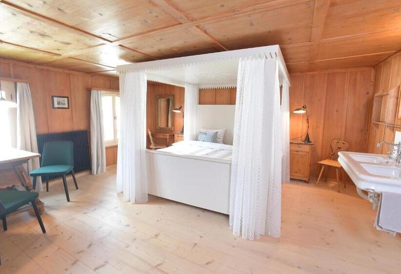 חדר משפחתי, Casa Fausta Capaul