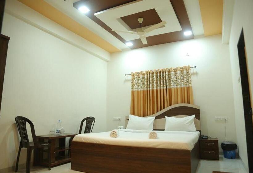 Standard Room, Rudraksh Nagthane