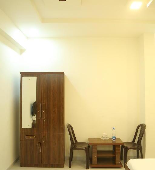 Deluxe Room, Rudraksh Nagthane