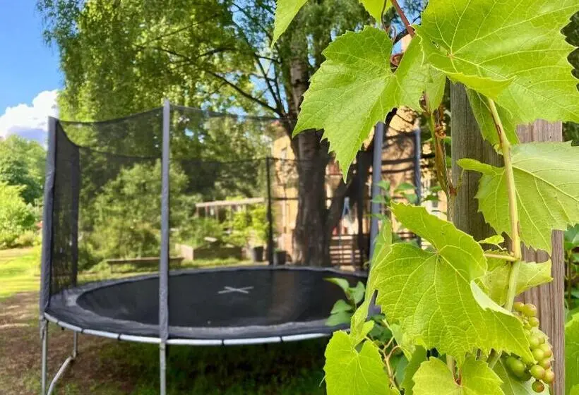 スリーベッドルーム ヴィラ, Lidhem Herrgård. Bed & Breakfast Och Mindre Lägenheter