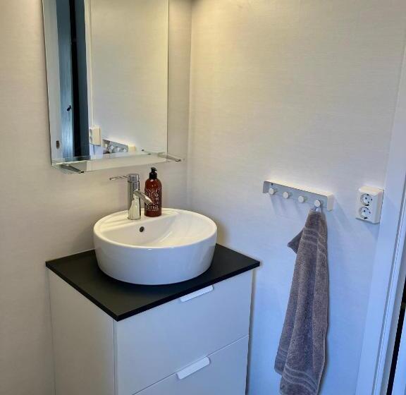 فيلا 3 غرف نوم, Lidhem Herrgård. Bed & Breakfast Och Mindre Lägenheter