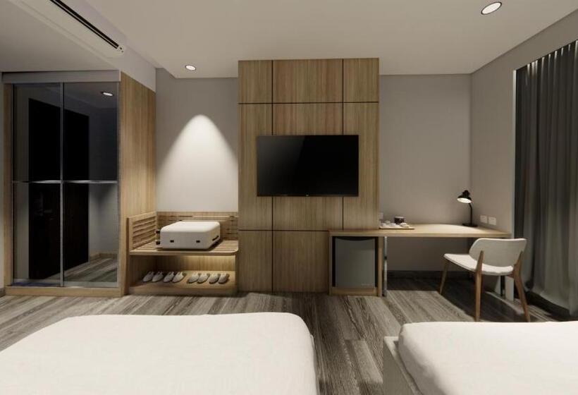 סוויטה משפחתית, Mc Hotel Fairview