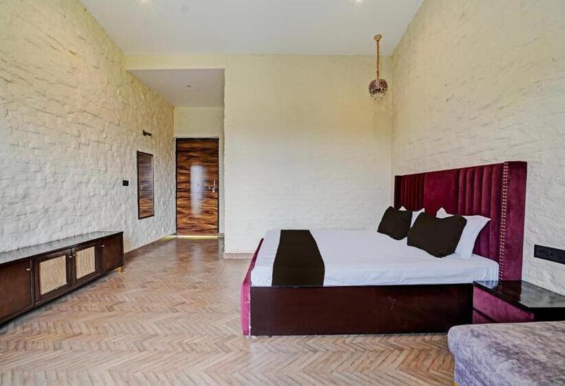 Трехместный Номер Классика, Flagship Govind Dham Hotel And Resort