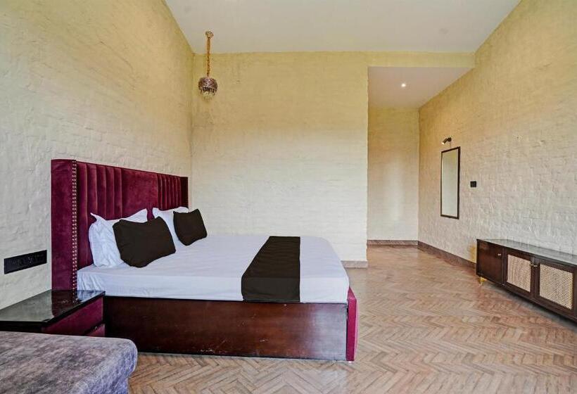 Трехместный Номер Классика, Flagship Govind Dham Hotel And Resort
