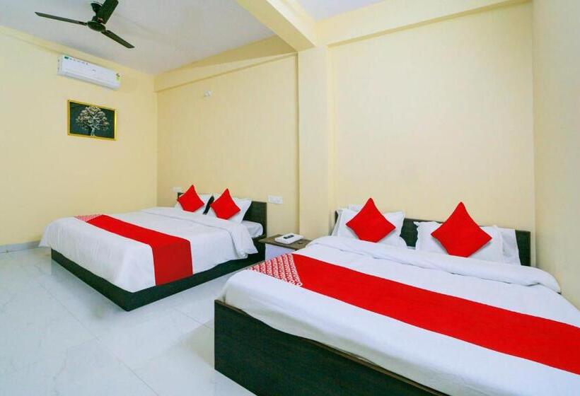 Triple Classic Room, Oyo Hotel Arohi Palace