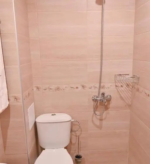 اتاق خانوادگی, къща за гости гранит