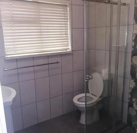 اتاق استاندارد, Avo Tree Guesthouse