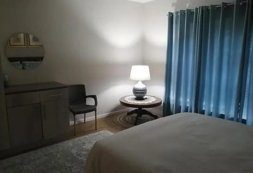 اتاق استاندارد, Avo Tree Guesthouse