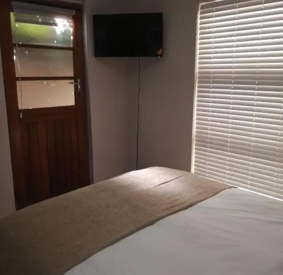 اتاق اکونومی, Avo Tree Guesthouse