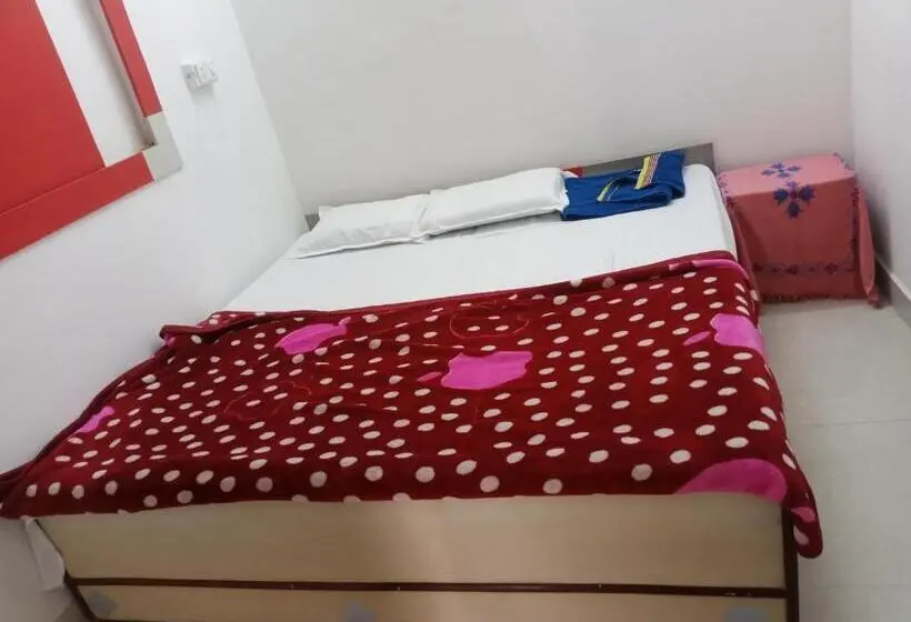 スタンダードルーム, Op Krishna Home Stay