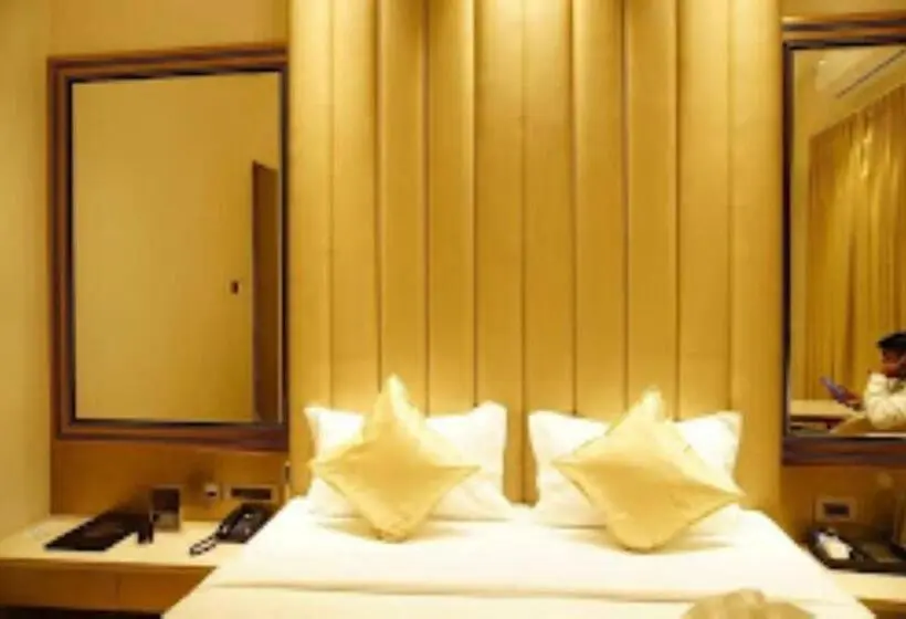 スタンダードルーム, Red Orchid Hotel Kanpur