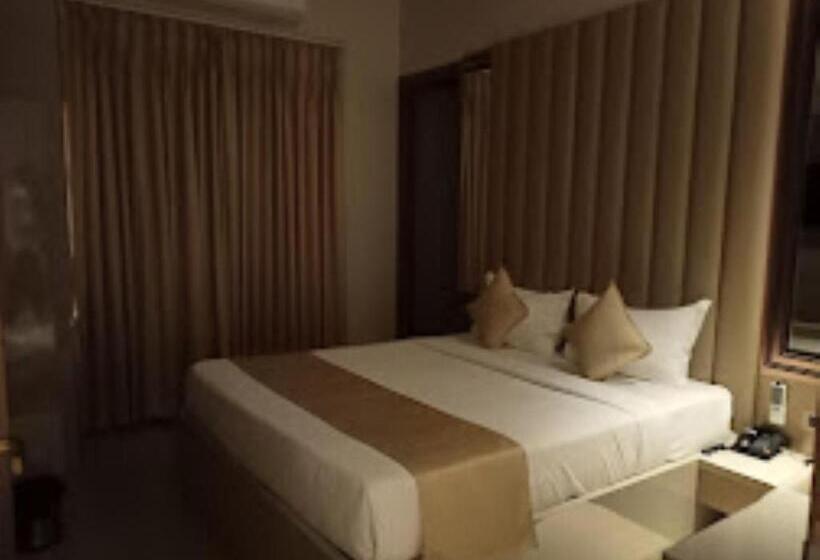 Номер Стандарт, Red Orchid Hotel Kanpur