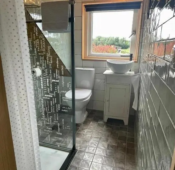 Standard-huone, Het Zwaluwnest