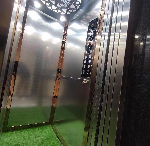 غرفة ديلوكس عائلية, The Mount Valley