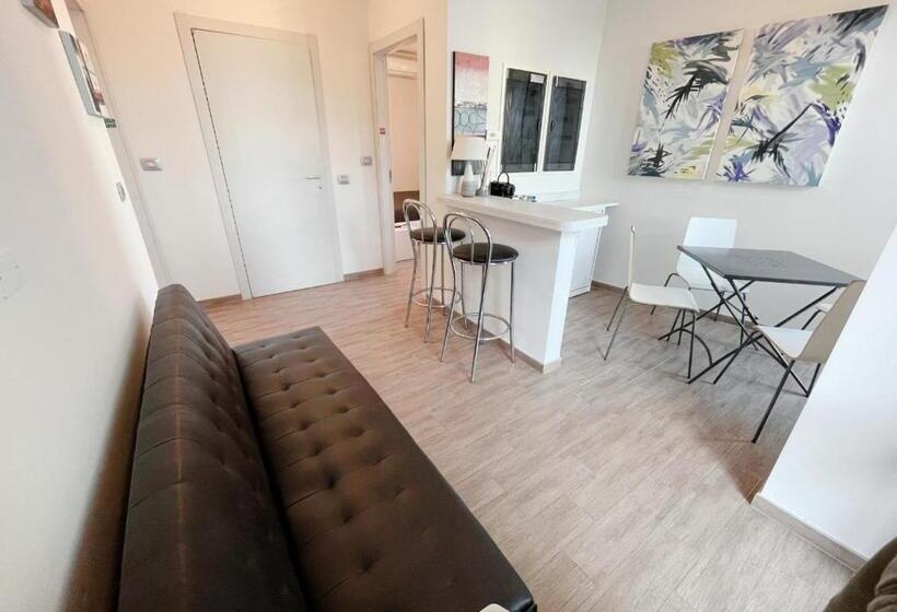 غرفة عائلية, Belso