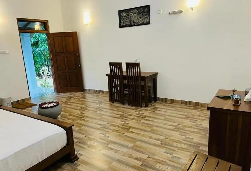 バルコニー付きデラックスルーム, Sunrise Oasis Retreat