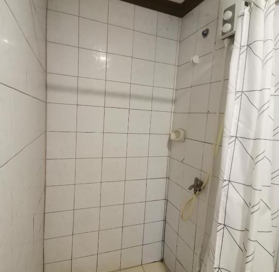 استودیوی استاندارد, Citadel Inn Apartment