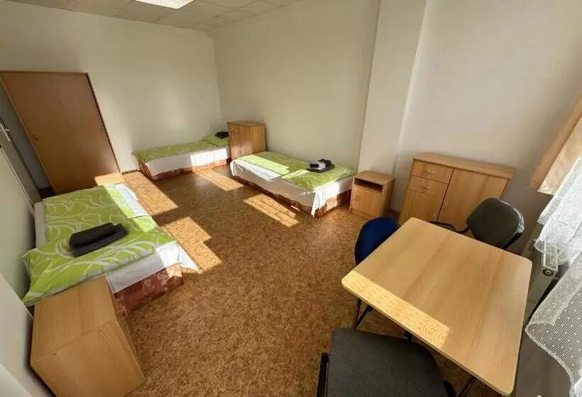 Huoneisto 1 Makuuhuone, D8 Apartmány
