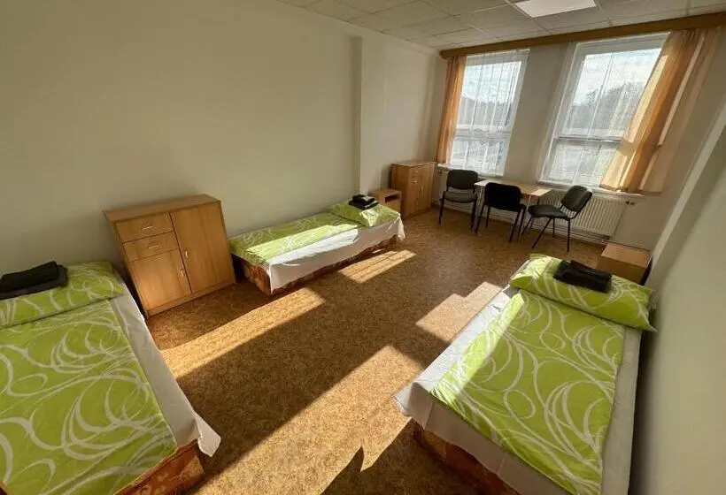 Huoneisto 1 Makuuhuone, D8 Apartmány